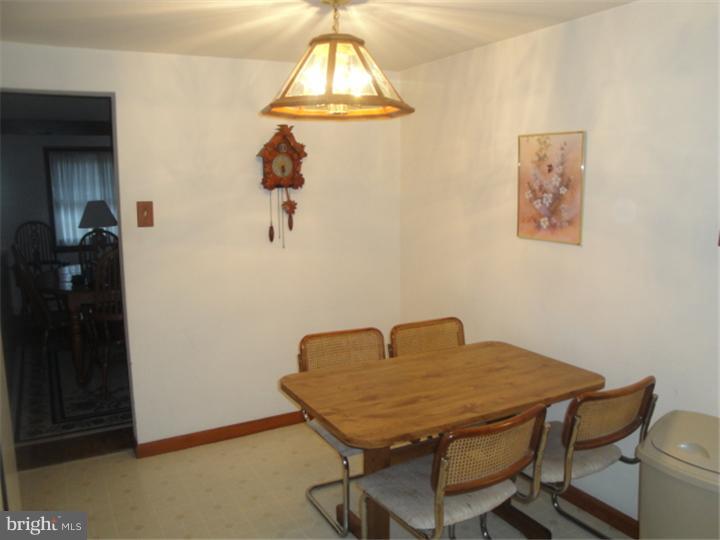 3261 Fisher Road Lansdale, PA 19446 - Photo 5 of 25 Kitchen
