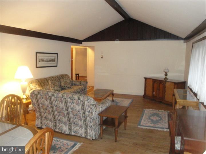 3261 Fisher Road Lansdale, PA 19446 - Photo 7 of 25 Great Room