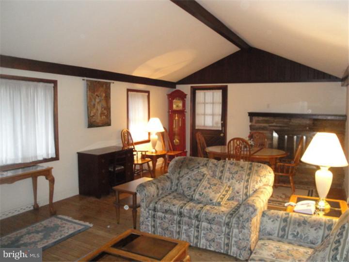 3261 Fisher Road Lansdale, PA 19446 - Photo 8 of 25 Great Room