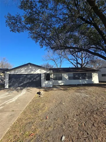 $219,000 | 605 Colgate Drive, Lancaster, TX 75134