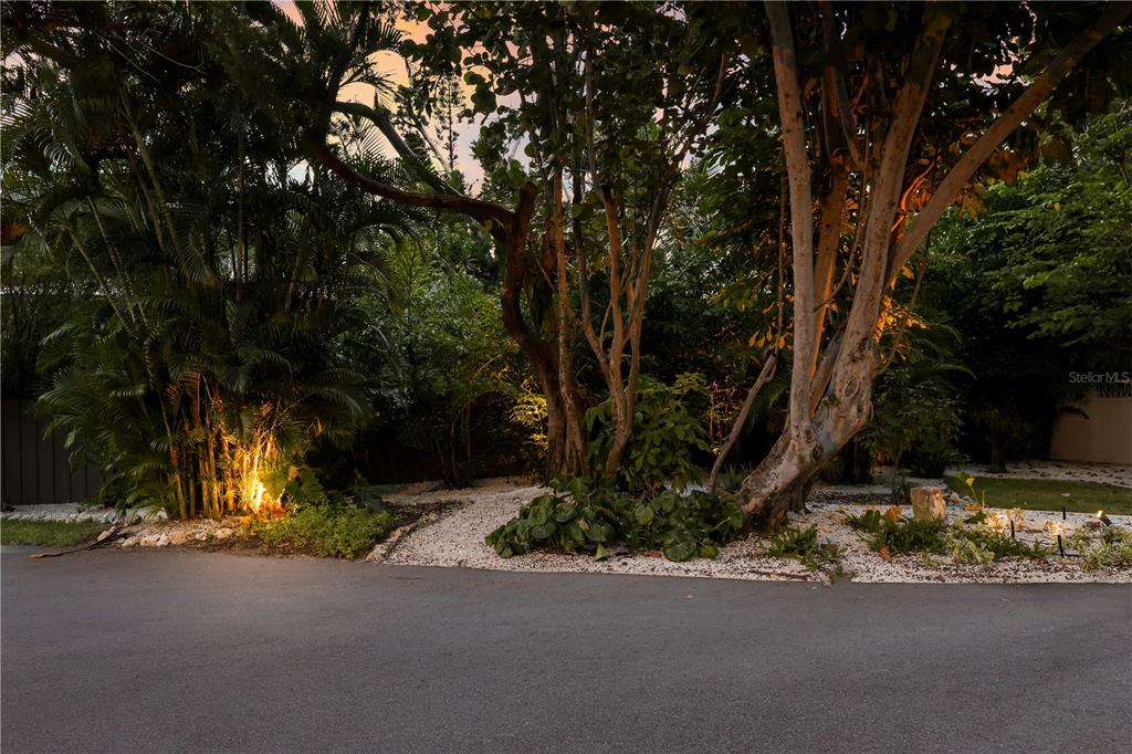 6561 Bayou Hammock Road Longboat Key, FL 34228 - Photo 36 of 81 Gallery Image 36