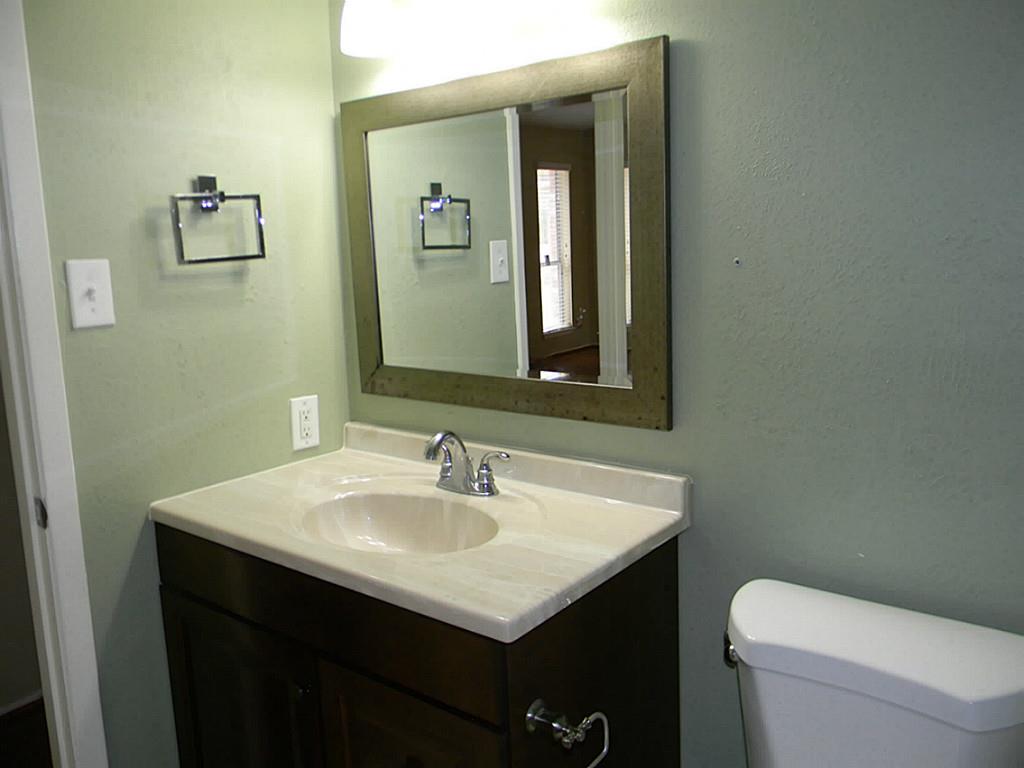 2754 Quarry Hill Road Sugar Land, TX 77478 - Photo 13 of 49