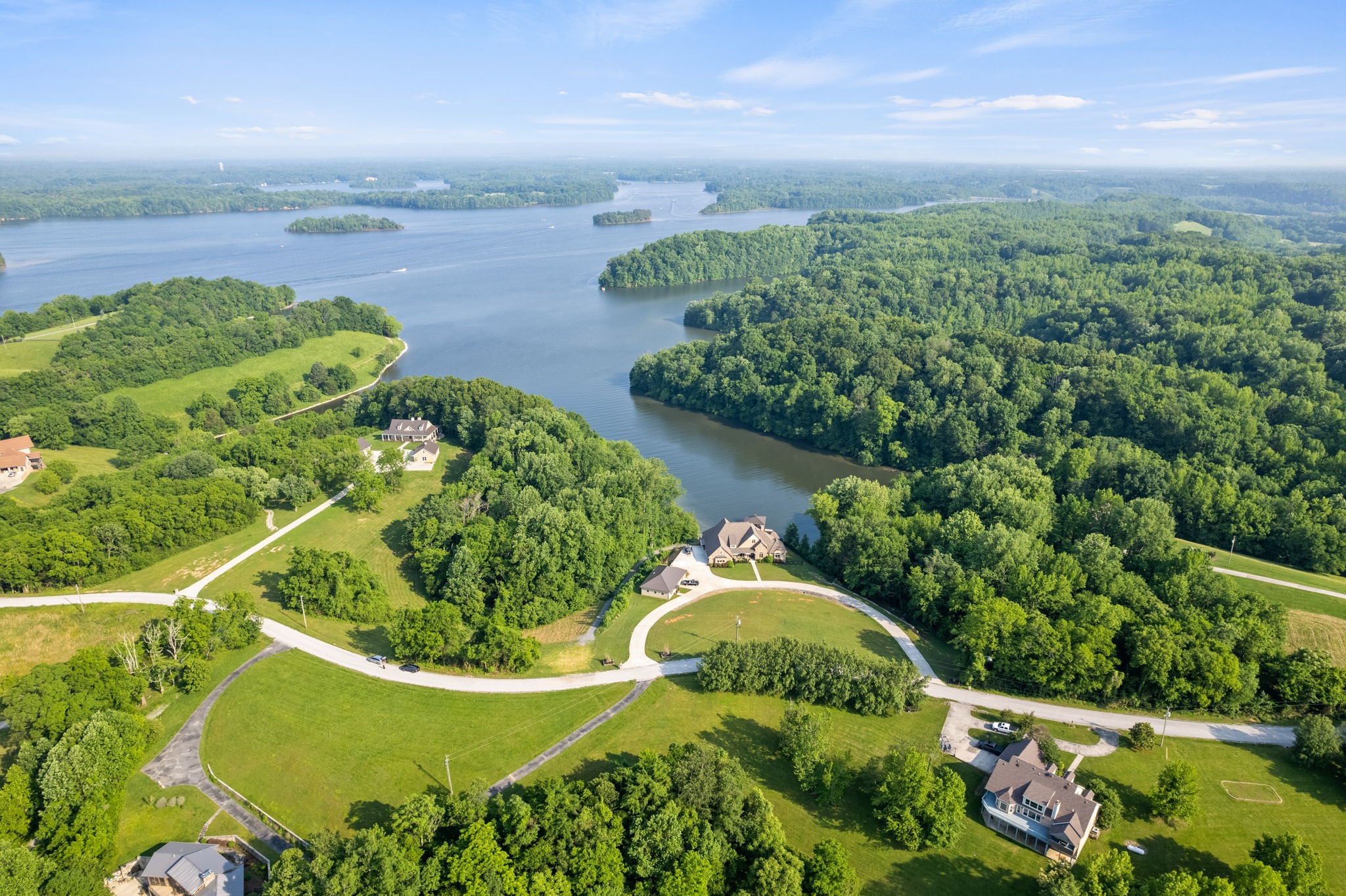 236 Beech Hill Drive Winchester, TN 37398 - Photo 37 of 70 a view of a garden