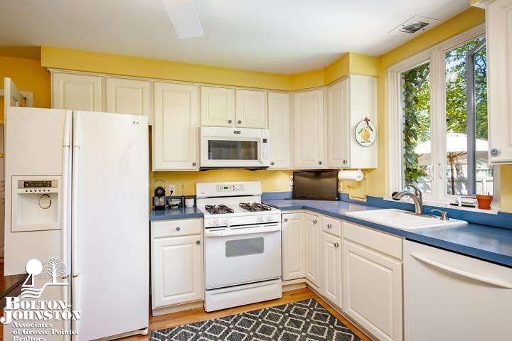 63 Ridge Road Grosse Pointe Farms, MI 48236 - Photo 12 of 50