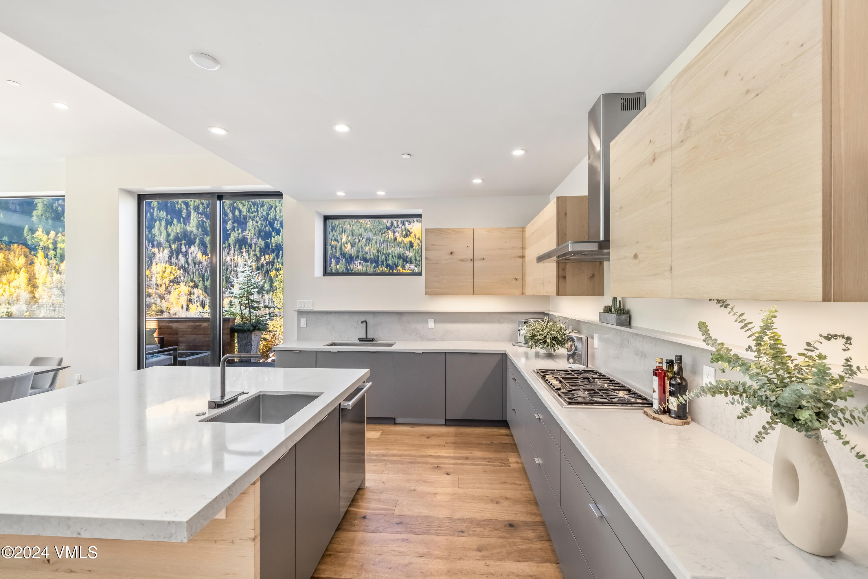 4367 Columbine Drive Vail, CO 81657 - Photo 7 of 44 4367 Columbine Drive 29