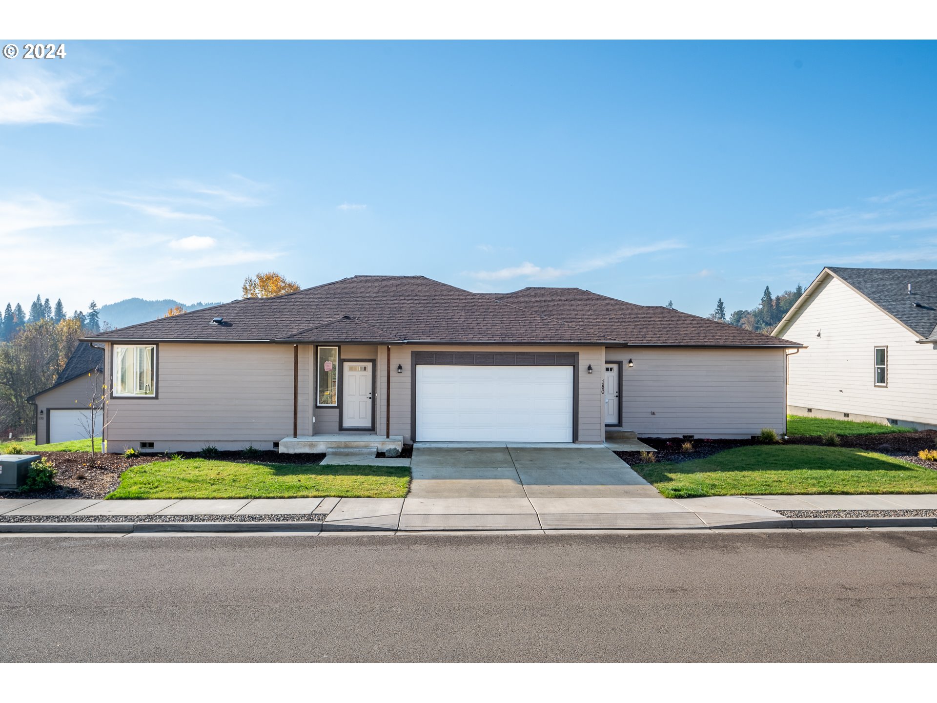 180 Wil Way Winston, OR 97496 - Photo 4 of 33 Gallery Image 4