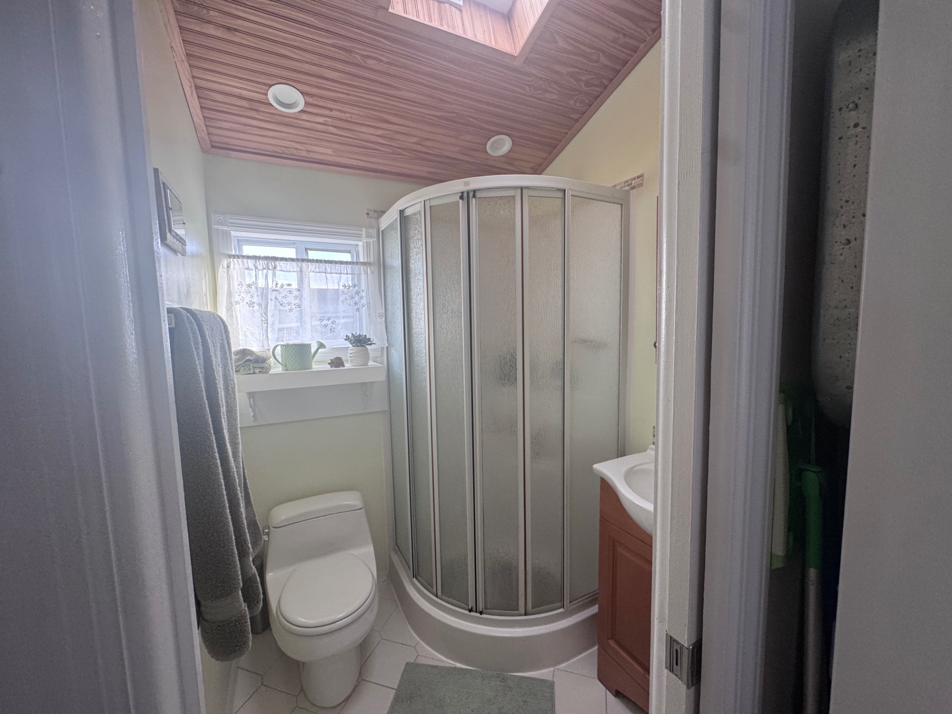 100 Deforest Road, Unit 308 Montauk, NY 11954 - Photo 11 of 16