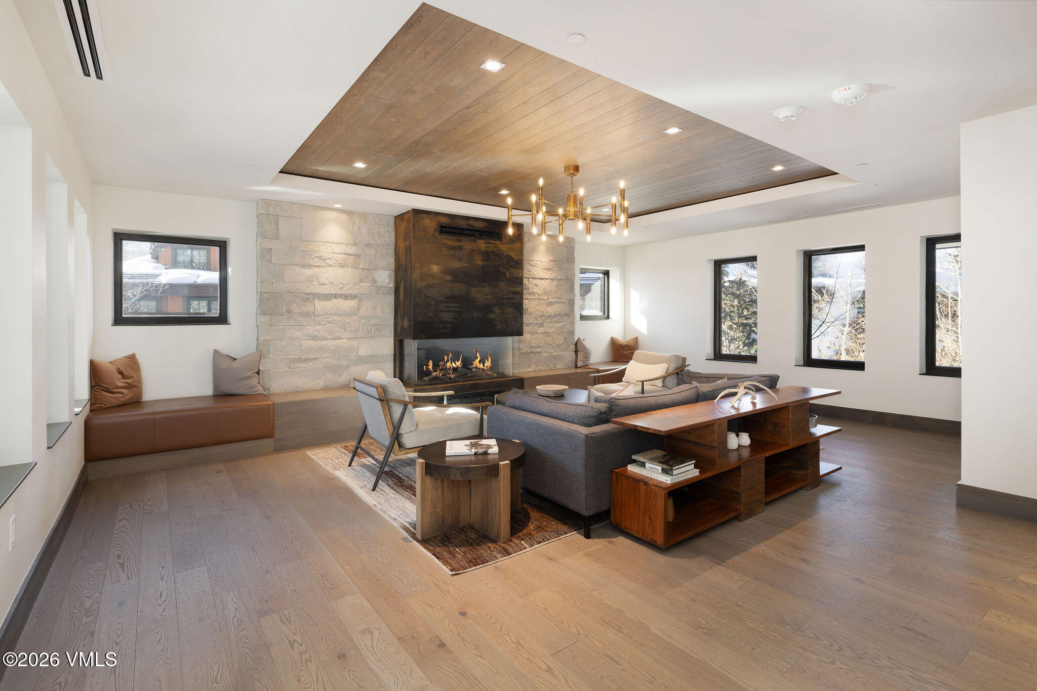 430 South Frontage Road East, Unit RU303 Vail, CO 81657 - Photo 26 of 39 altus_amenities_lobby