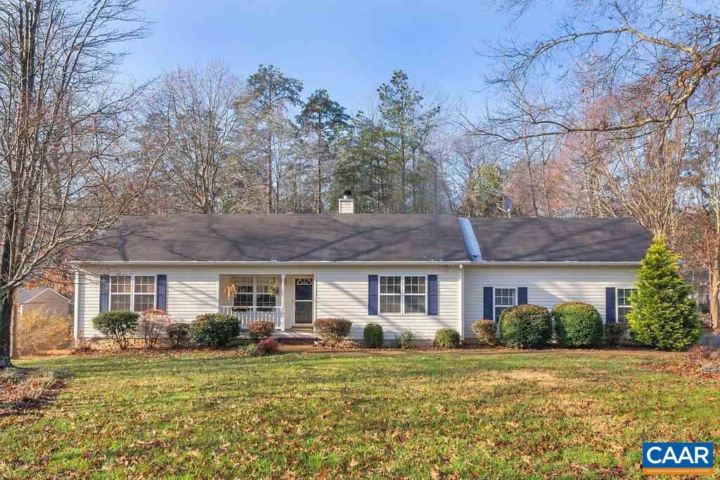 14 Powhatan Road Palmyra, VA 22963 - Photo 1 of 38 a front view of a house with a garden