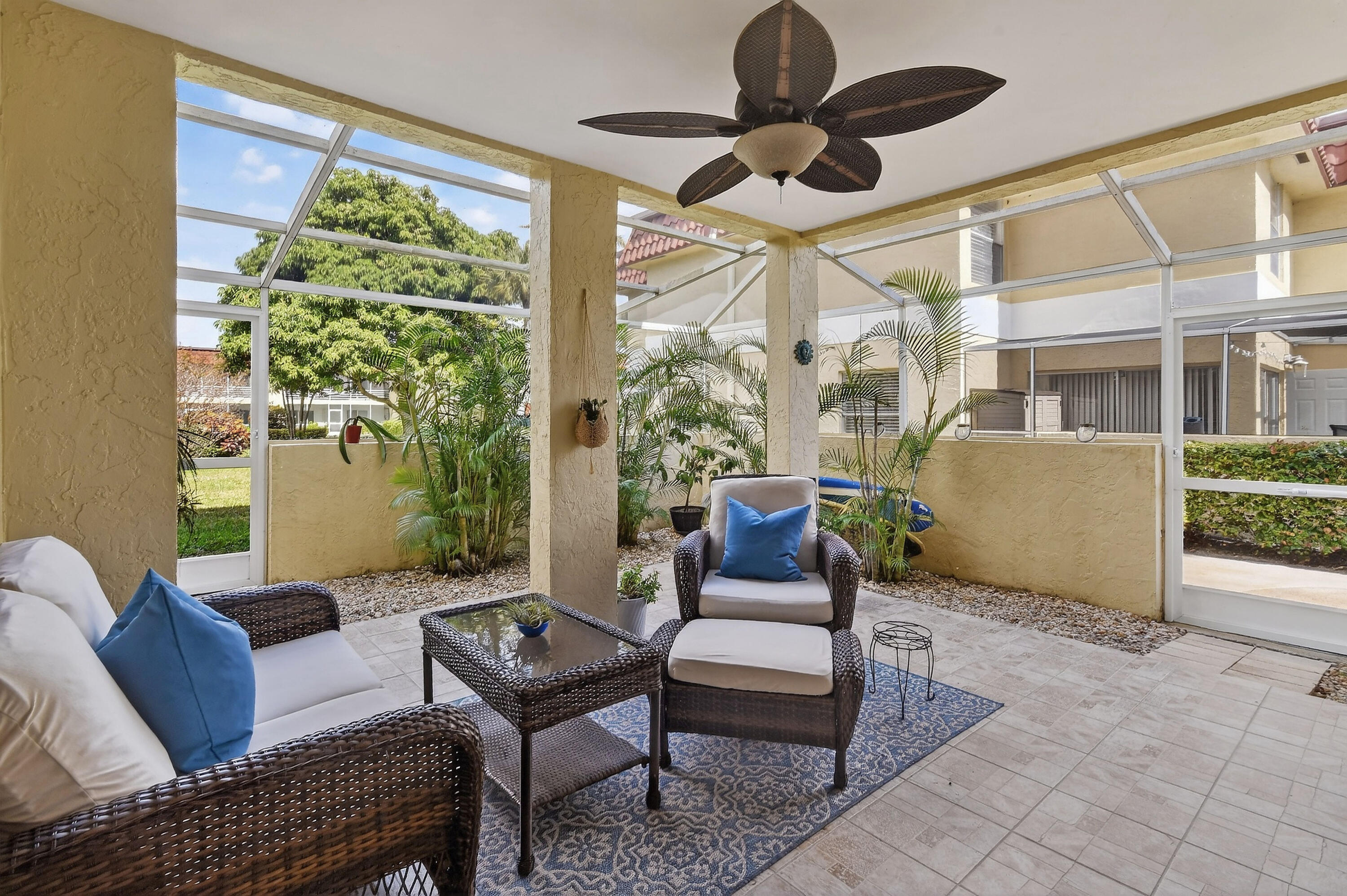 717 Highway 1, Unit 912 Jupiter, FL 33477 - Photo 2 of 45 a living room with furniture and a large window