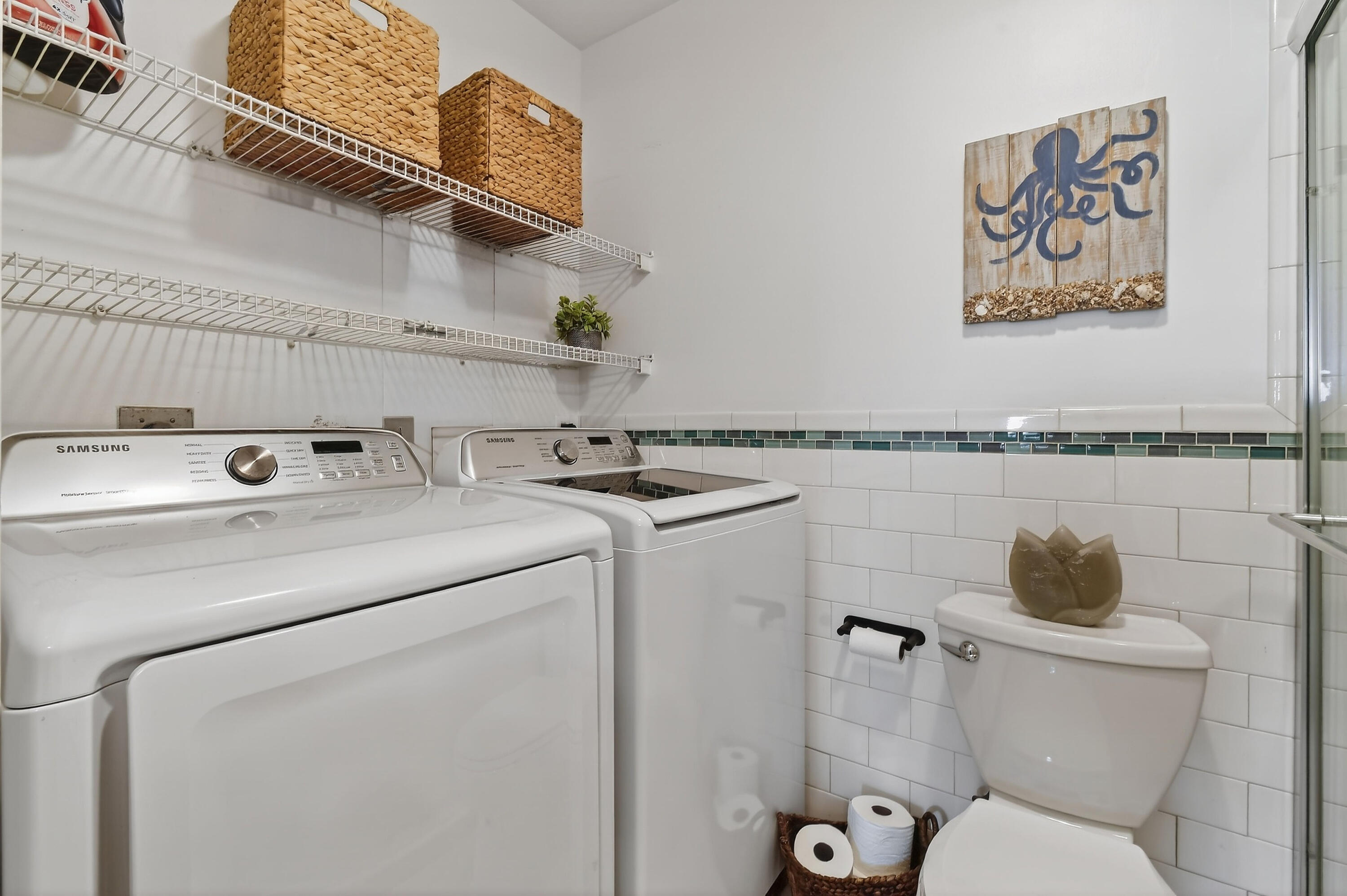 717 Highway 1, Unit 912 Jupiter, FL 33477 - Photo 26 of 45 a utility room with dryer and washer
