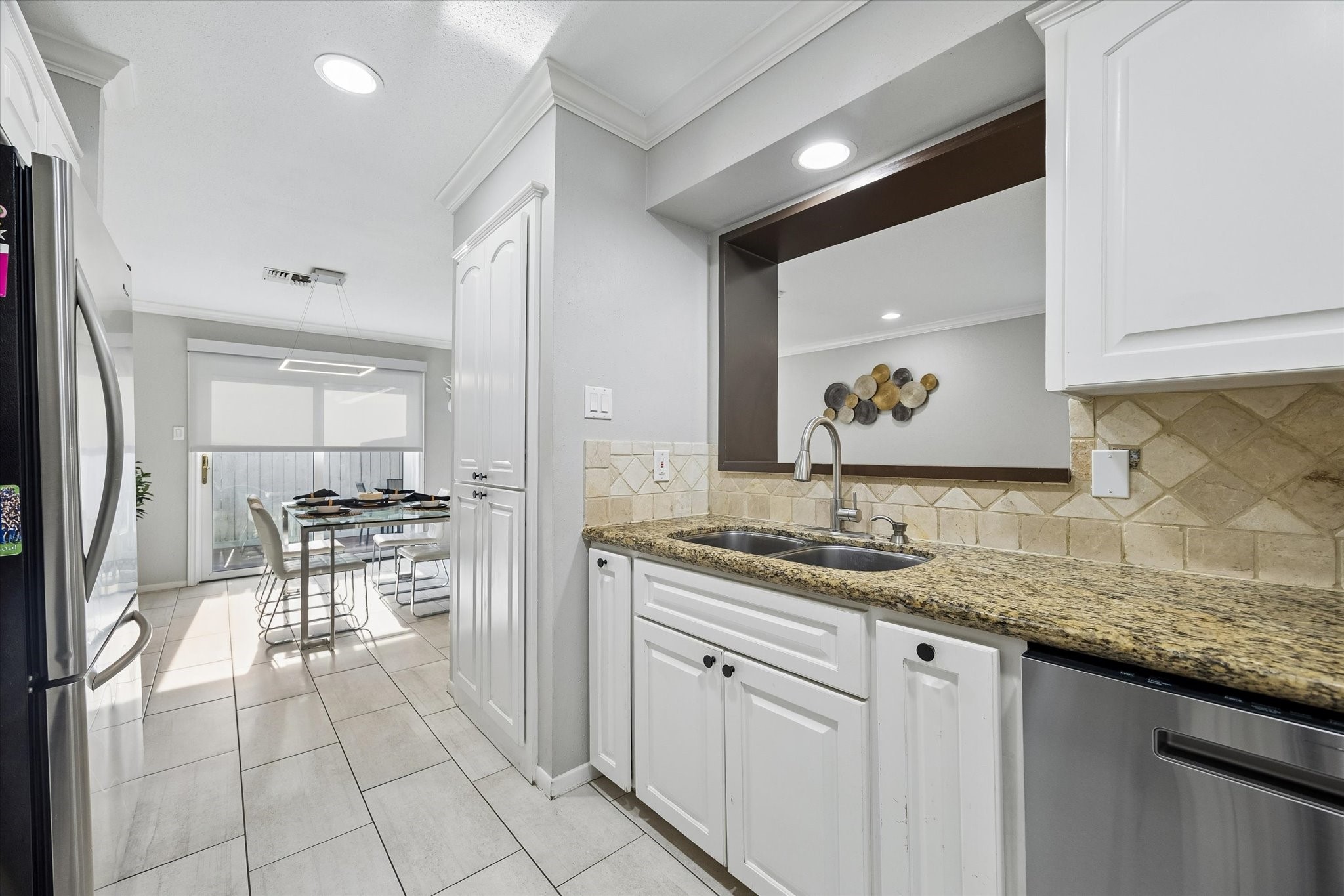 5714 Innsbruck Street Bellaire, TX 77401 - Photo 14 of 32