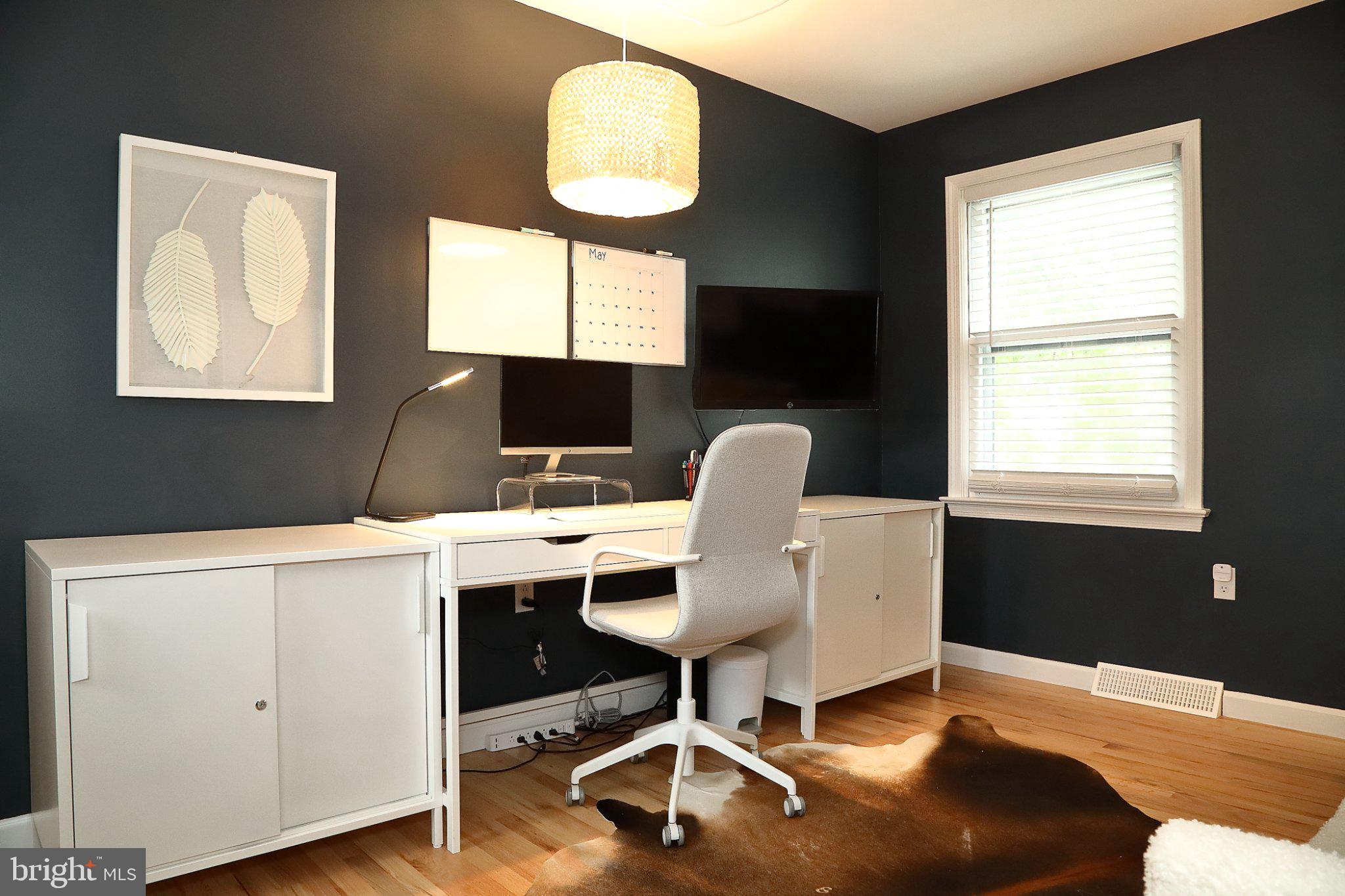 445 Haverhill Road Lancaster, PA 17601 - Photo 24 of 47 Modern workspace with stylish decor.
