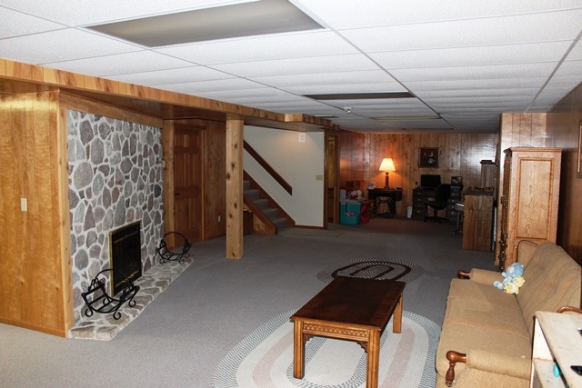 10127 Arcola Road Fort Wayne, IN 46818 - Photo 13 of 23