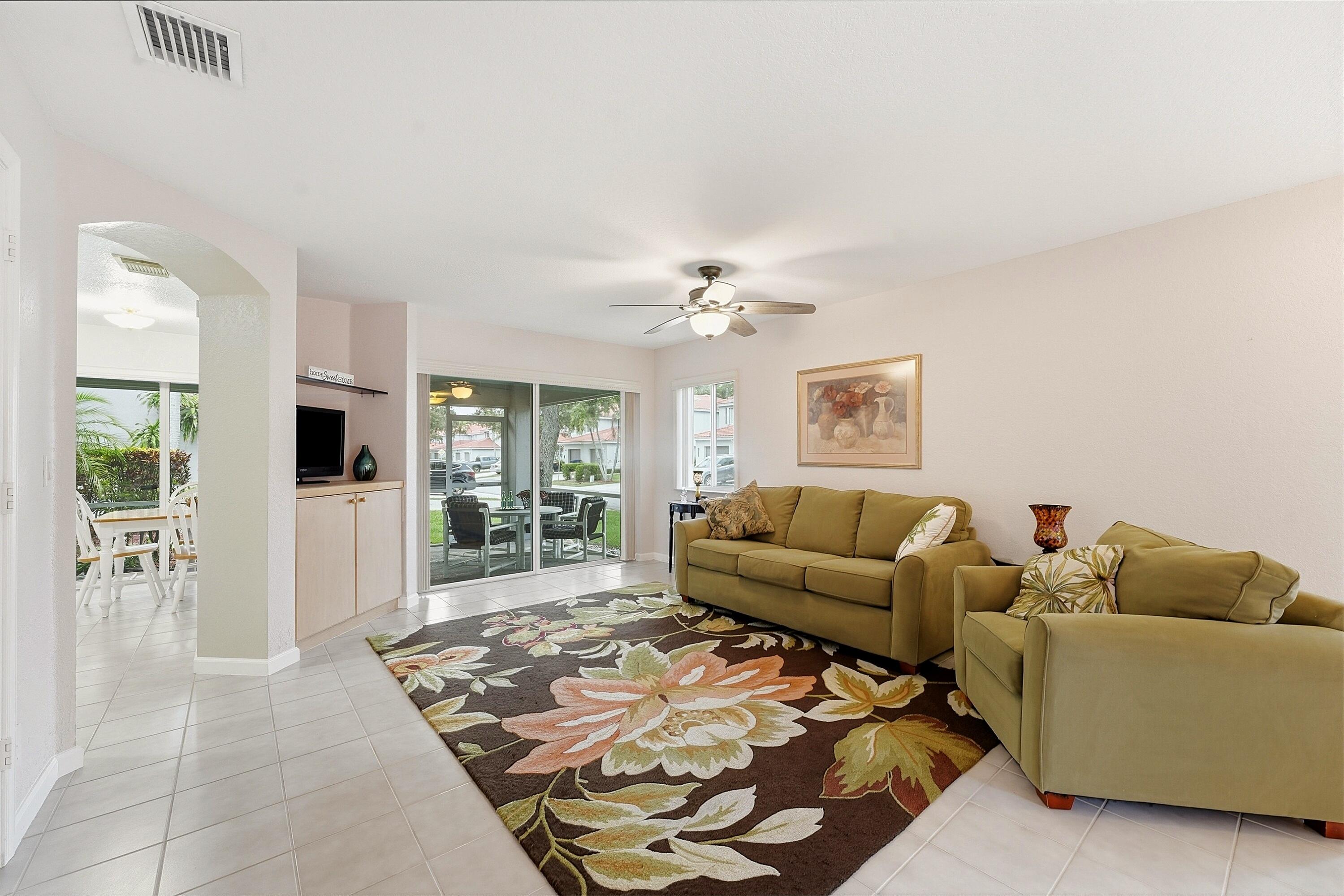 5511 Crossing Rocks Court Riviera Beach, FL 33407 - Photo 7 of 49 08 Living room 2jpg