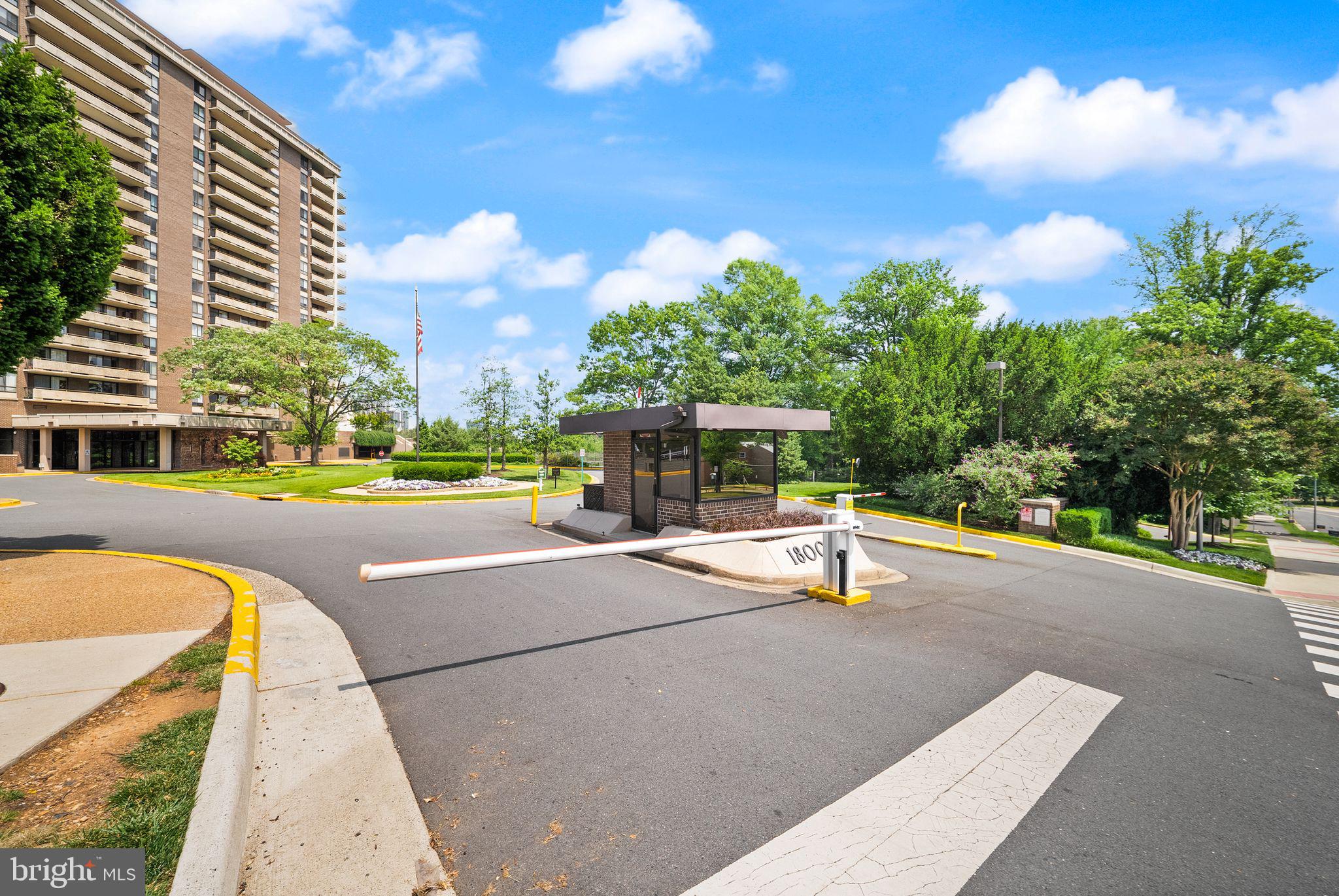 1800 Old Meadow Road, Unit 1601 McLean, VA 22102 - Photo 40 of 46 Gated Community