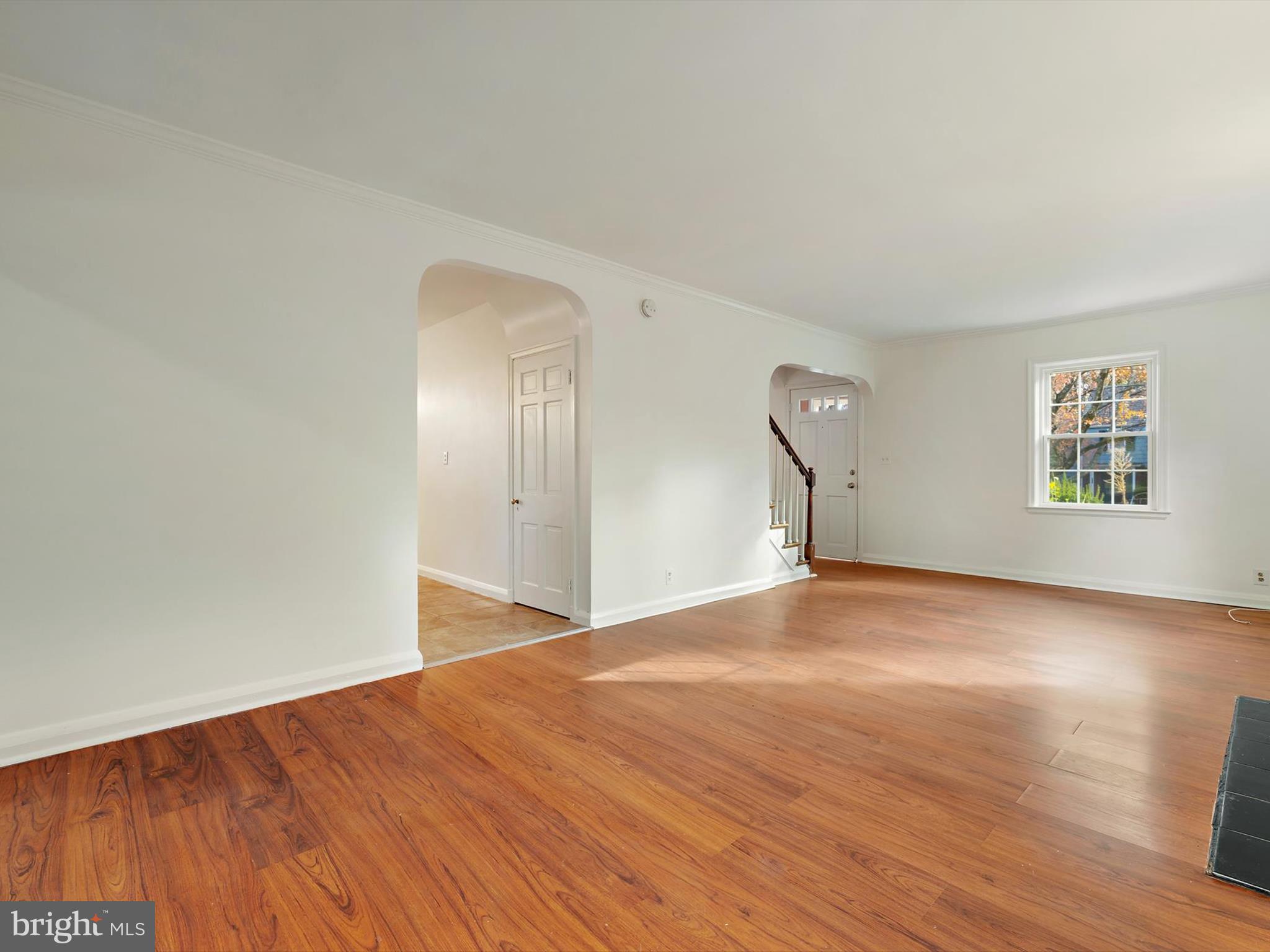 604 Stevenson Lane Towson, MD 21286 - Photo 8 of 37