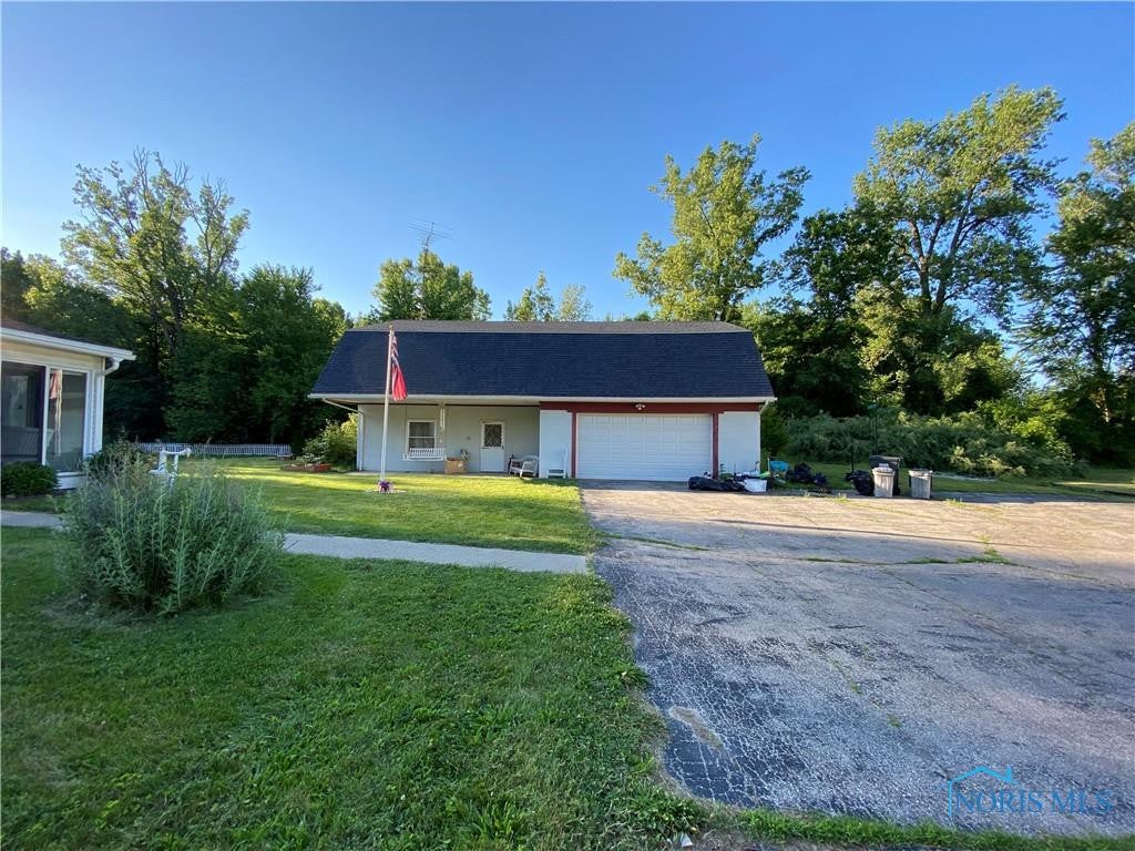9260 Old State Line Road Holland, OH 43528 - Photo 18 of 30 Gallery Image 18