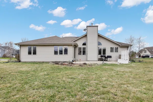 $595,000 | N67W13397 Roman Court, Menomonee Falls, WI 53051