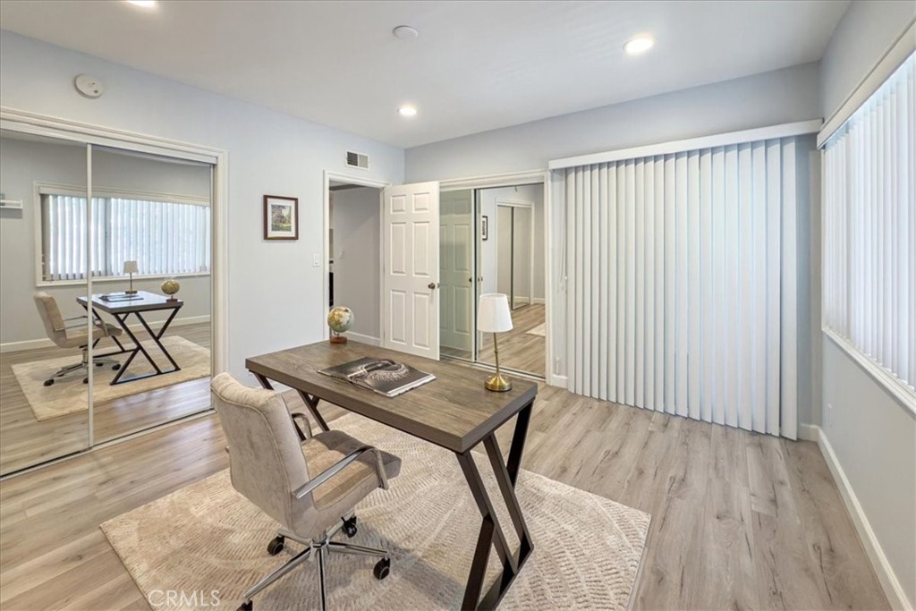 1156 San Rafael Avenue, Unit 2 Glendale, CA 91202 - Photo 17 of 23