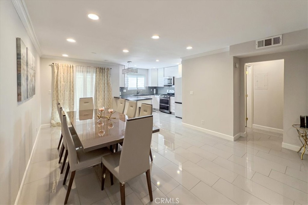 1156 San Rafael Avenue, Unit 2 Glendale, CA 91202 - Photo 5 of 23