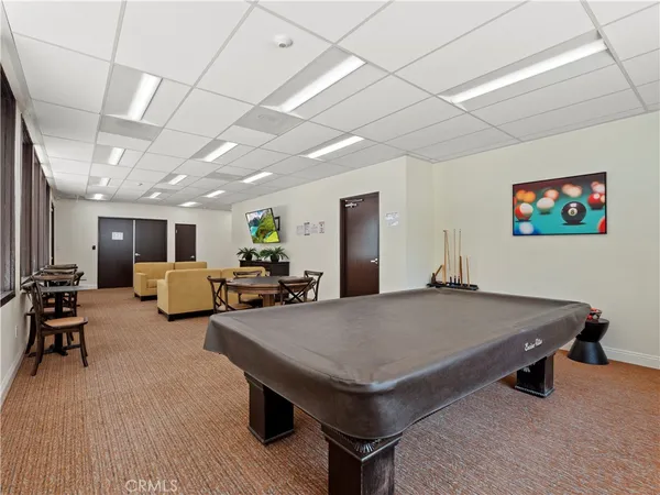 $2,645 | 5334 Lindley Avenue, Unit 319, Encino, CA 91316