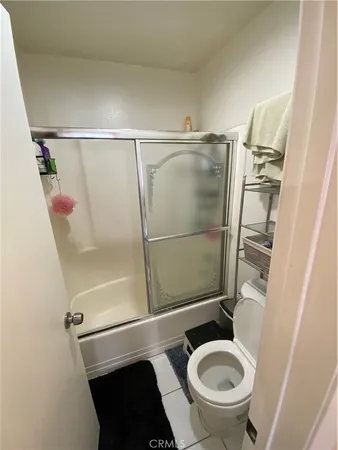 $2,645 | 5334 Lindley Avenue, Unit 319, Encino, CA 91316