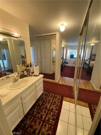 $2,645 | 5334 Lindley Avenue, Unit 319, Encino, CA 91316