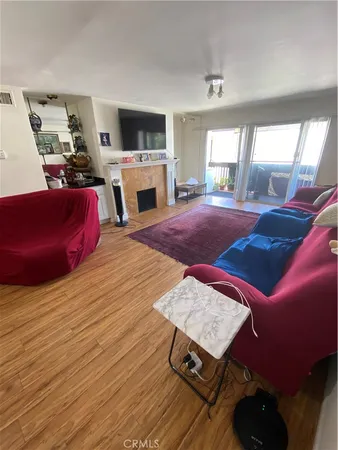 $2,645 | 5334 Lindley Avenue, Unit 319, Encino, CA 91316