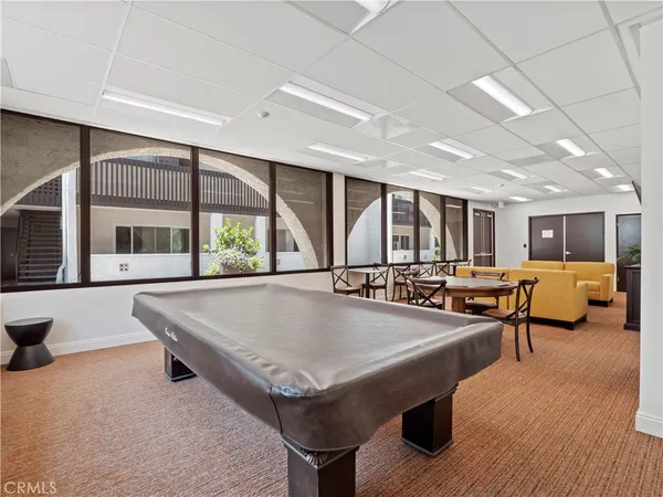 $2,645 | 5334 Lindley Avenue, Unit 319, Encino, CA 91316