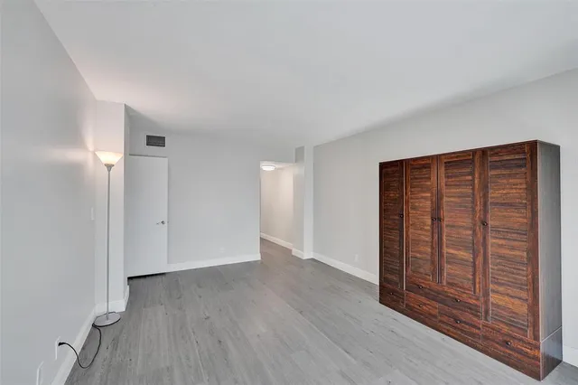 $2,300 | 3800 North Hills Drive, Unit 412, Hollywood, FL 33021