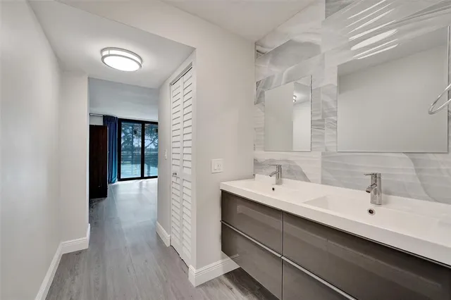 $2,300 | 3800 North Hills Drive, Unit 412, Hollywood, FL 33021