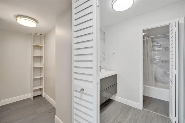 $2,300 | 3800 North Hills Drive, Unit 412, Hollywood, FL 33021