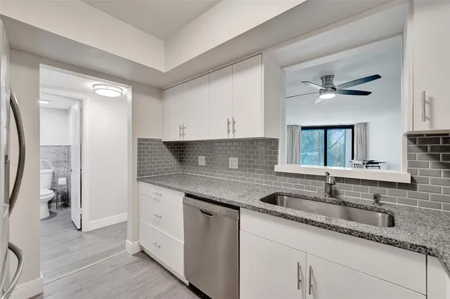 $2,300 | 3800 North Hills Drive, Unit 412, Hollywood, FL 33021