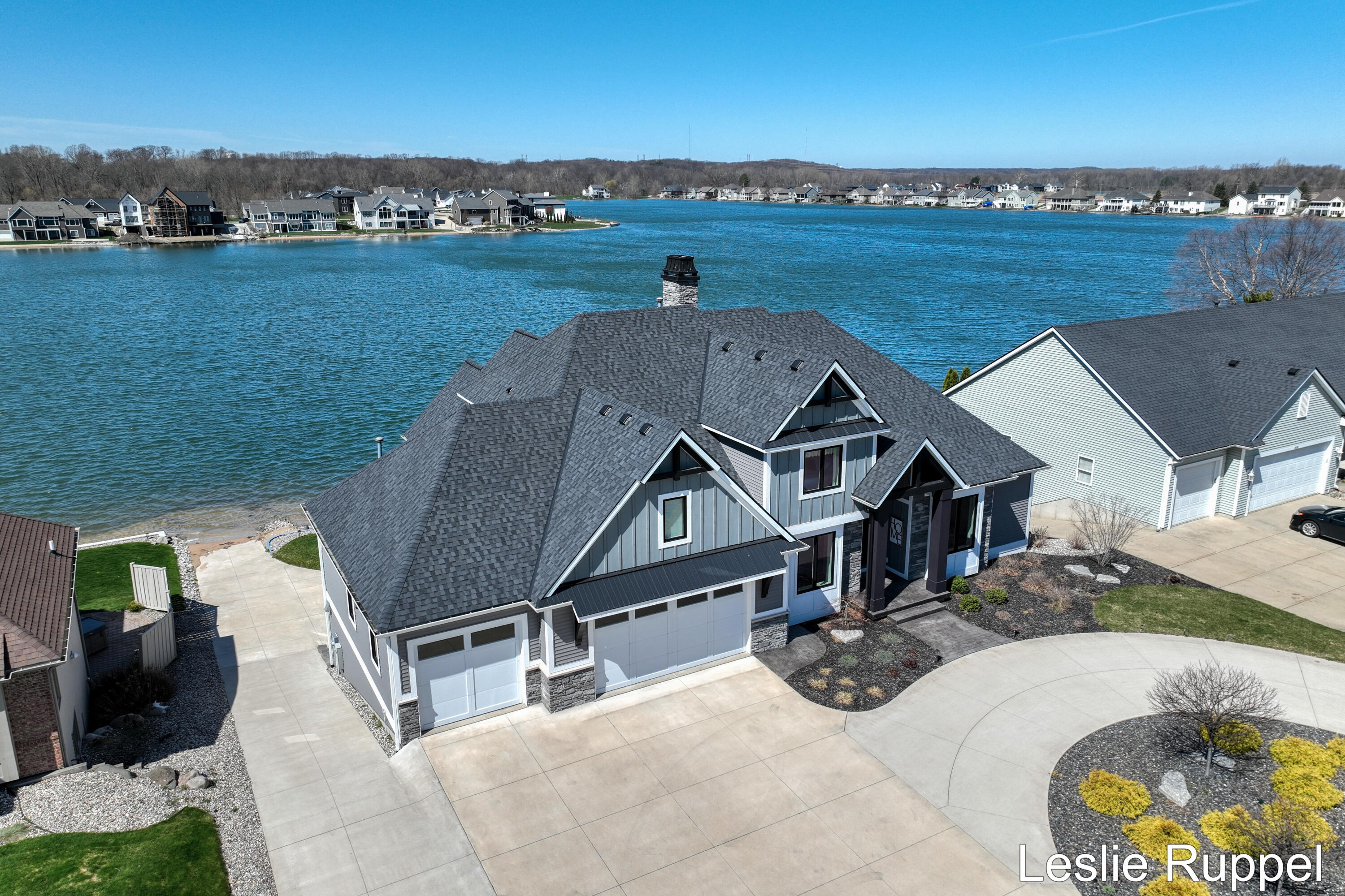 8985 24th Avenue Jenison, MI 49428 - Photo 2 of 84 24th 8985-64