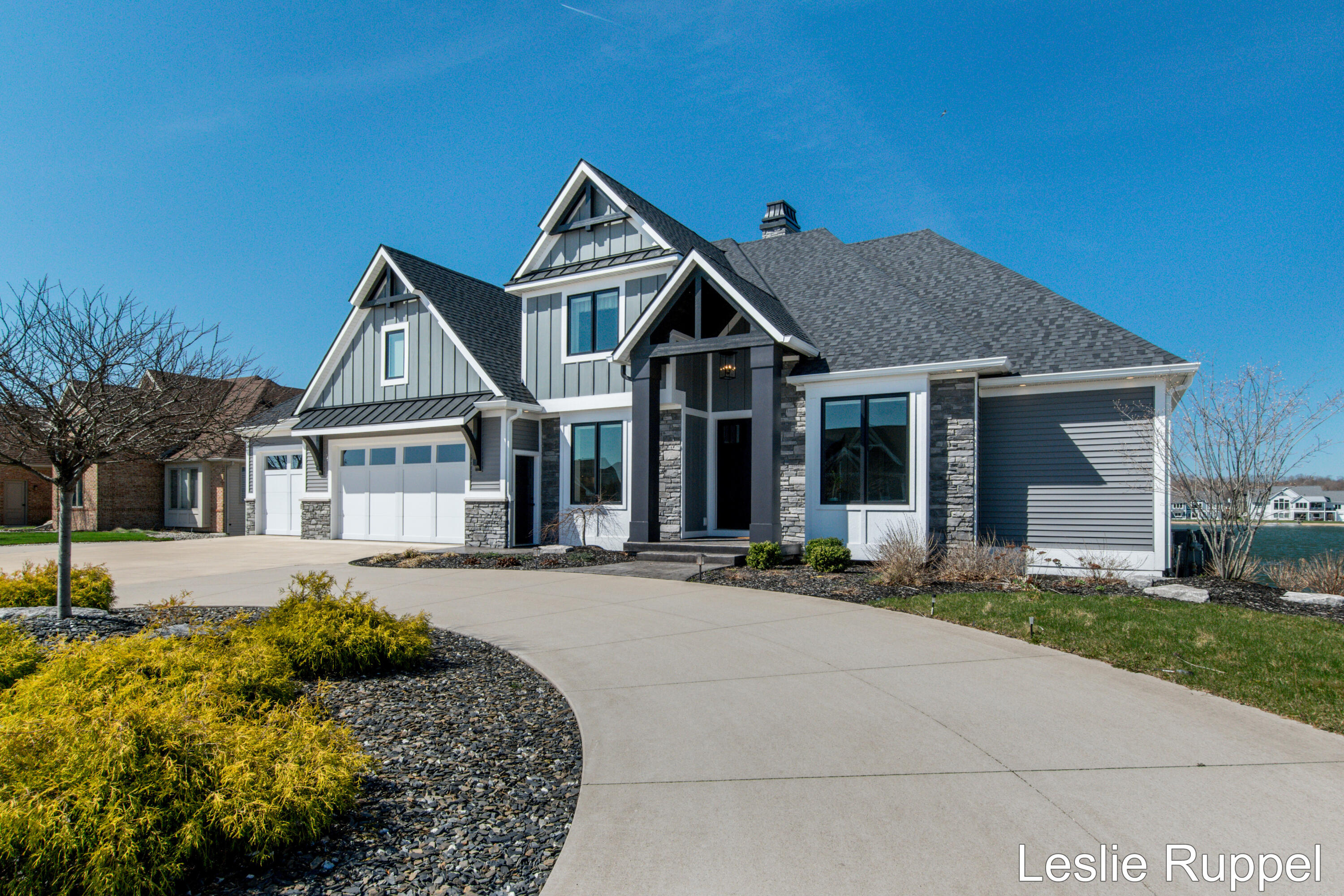 8985 24th Avenue Jenison, MI 49428 - Photo 5 of 84 24th 8985-3