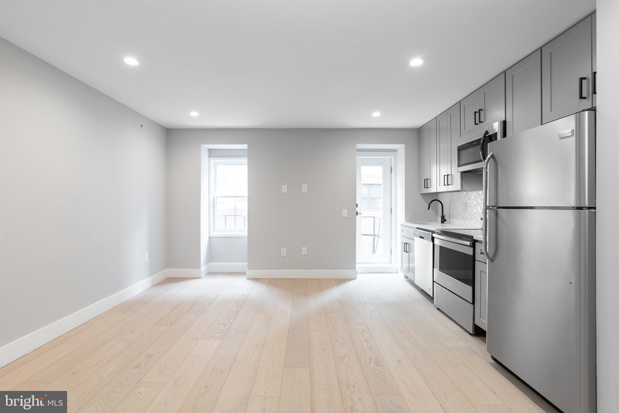 1707 Rittenhouse Square, Unit 1R Philadelphia, PA 19103 - Photo 5 of 11