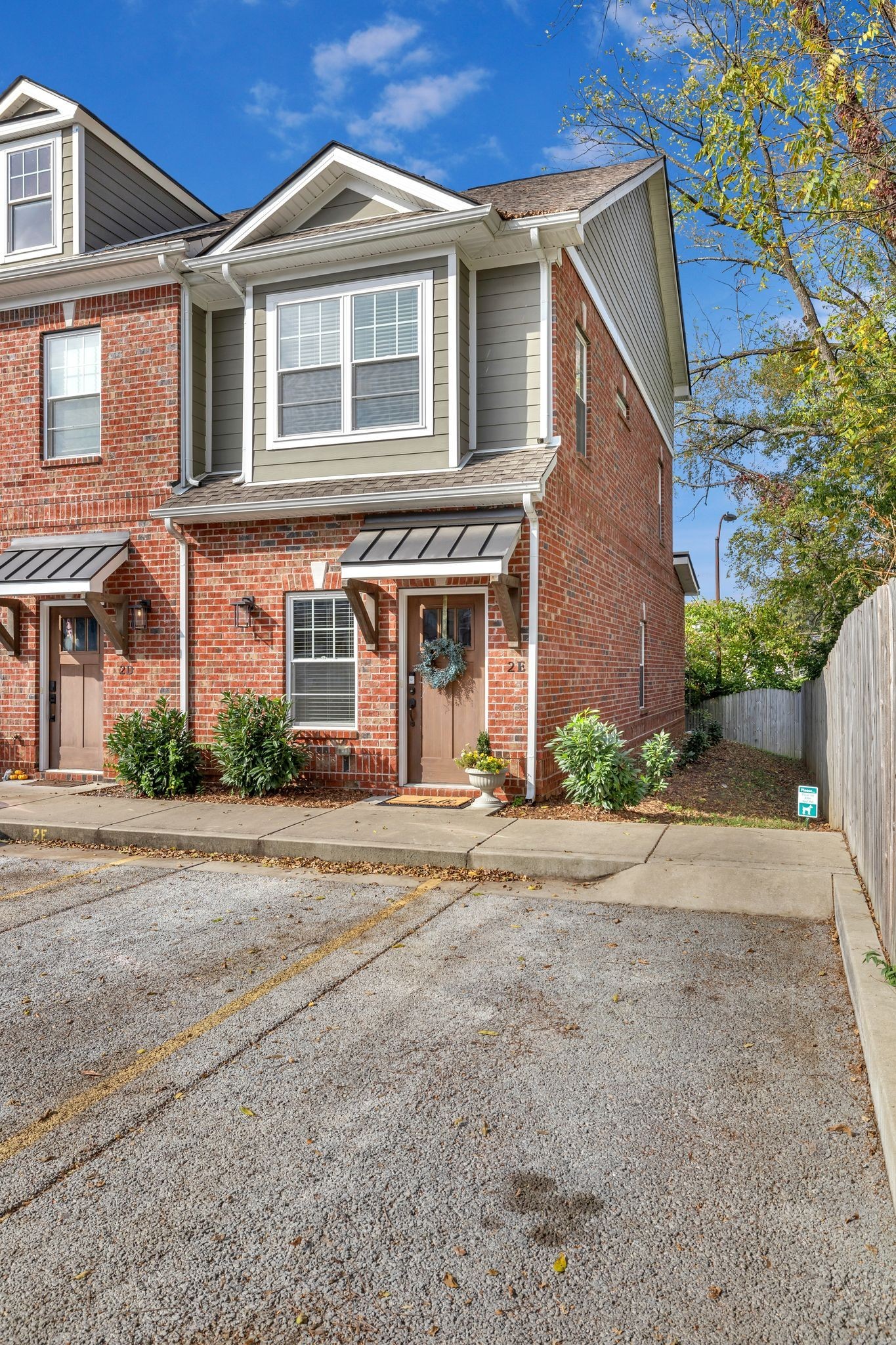 1019 North Maple Street, Unit 2E Murfreesboro, TN 37130 - Photo 3 of 27