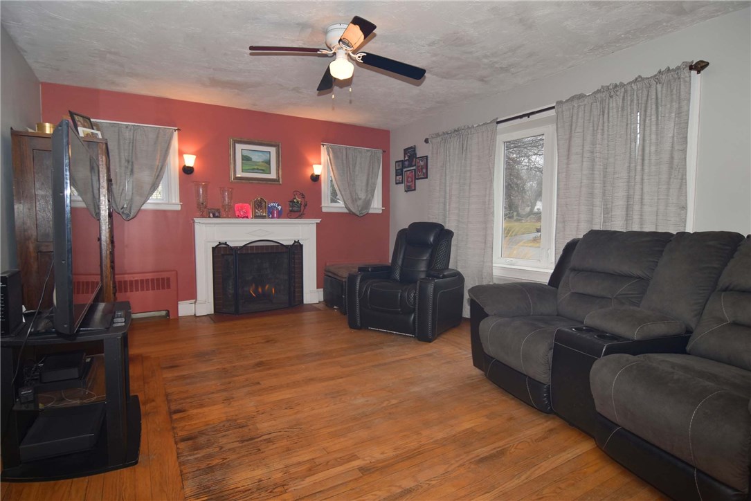 114 Lepes Road Tiverton, RI 02878 - Photo 8 of 31