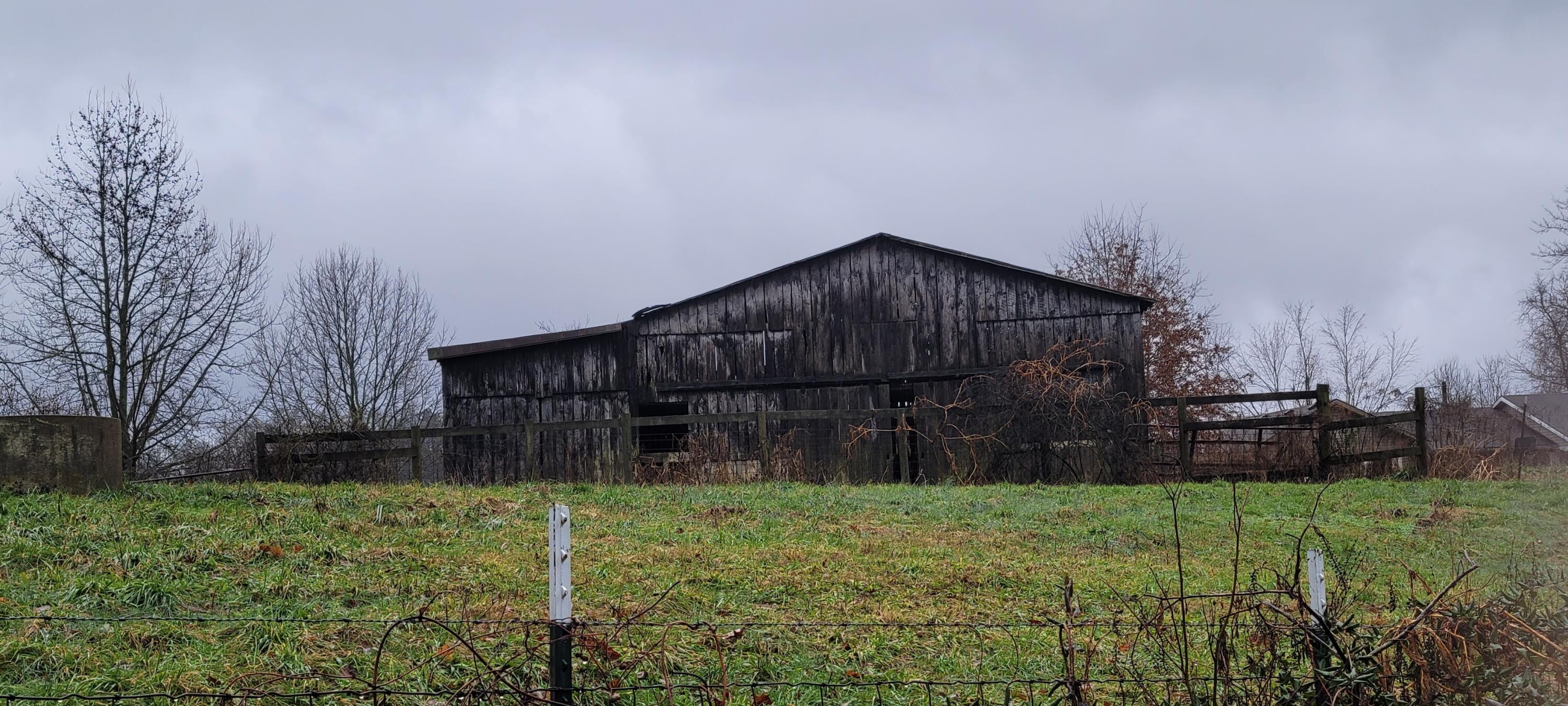 156 Jones Road Berea, KY 40403 - Photo 34 of 35 20220109_145446