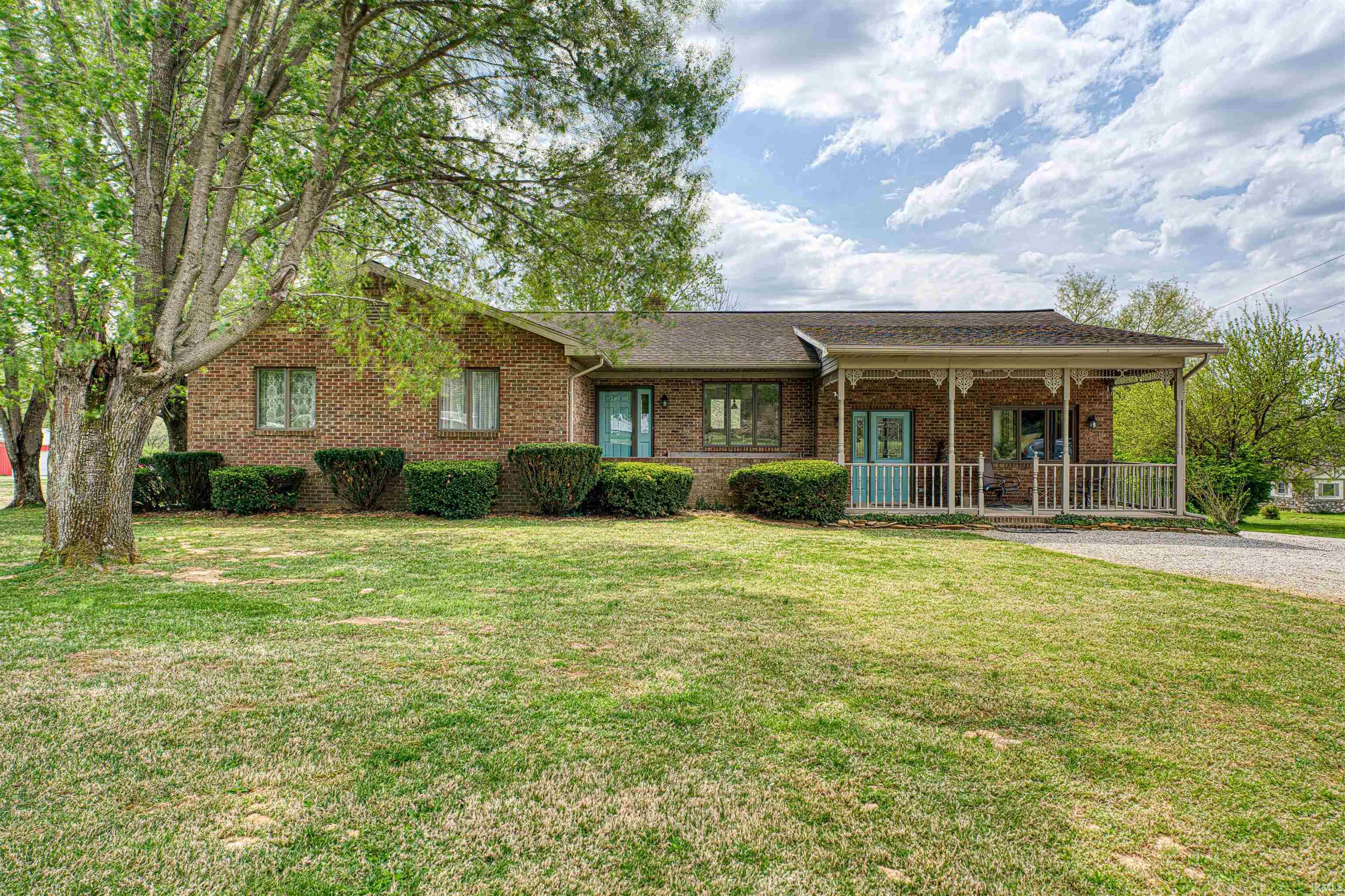 1899 West Kelly Road Boonville, IN 47601 - Photo 1 of 36