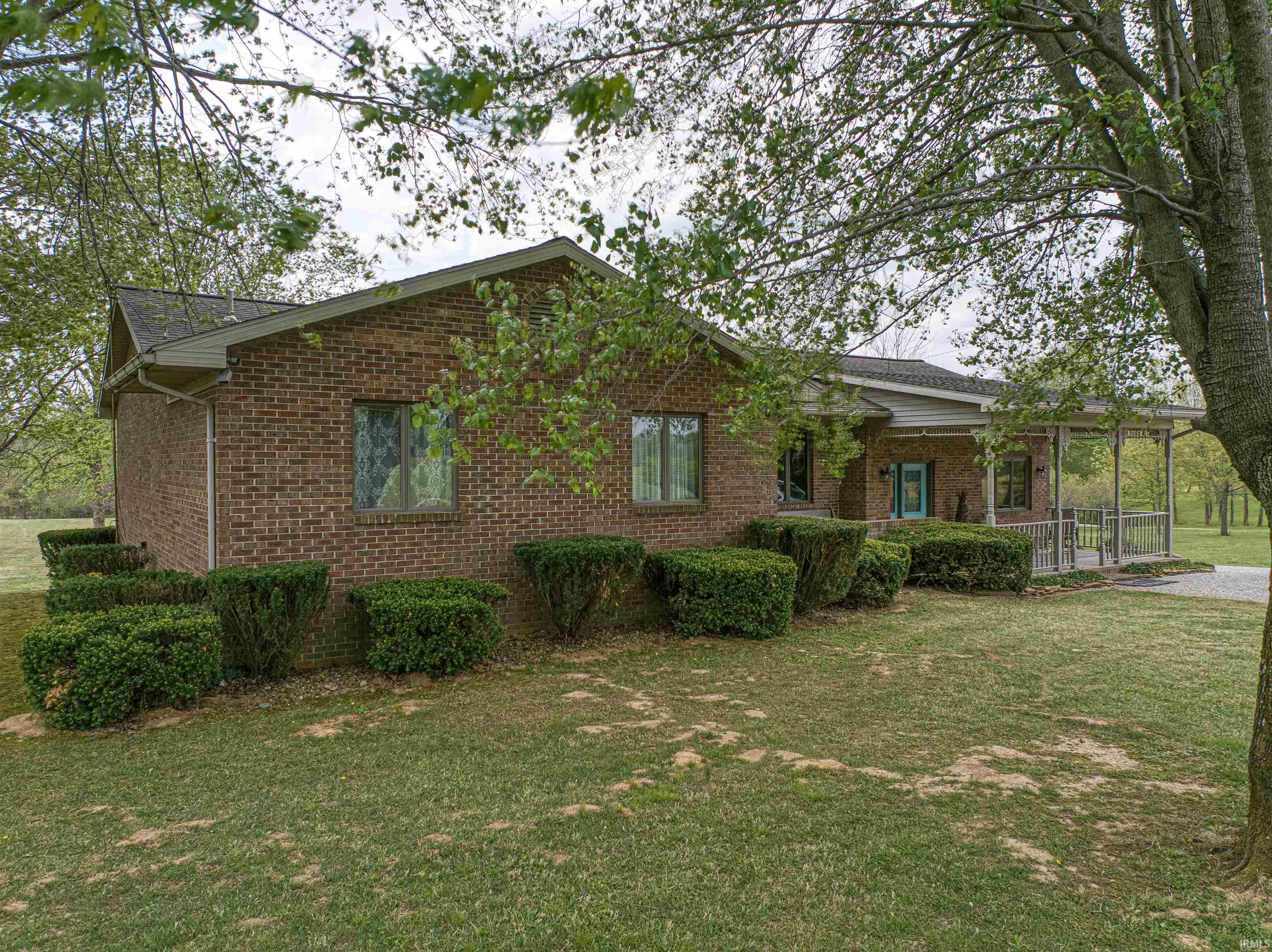 1899 West Kelly Road Boonville, IN 47601 - Photo 2 of 36