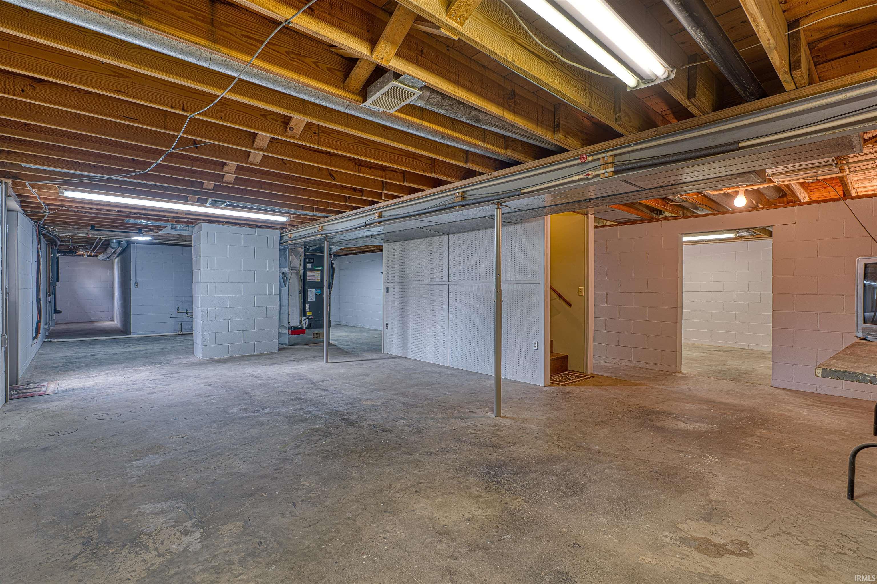 1899 West Kelly Road Boonville, IN 47601 - Photo 31 of 36