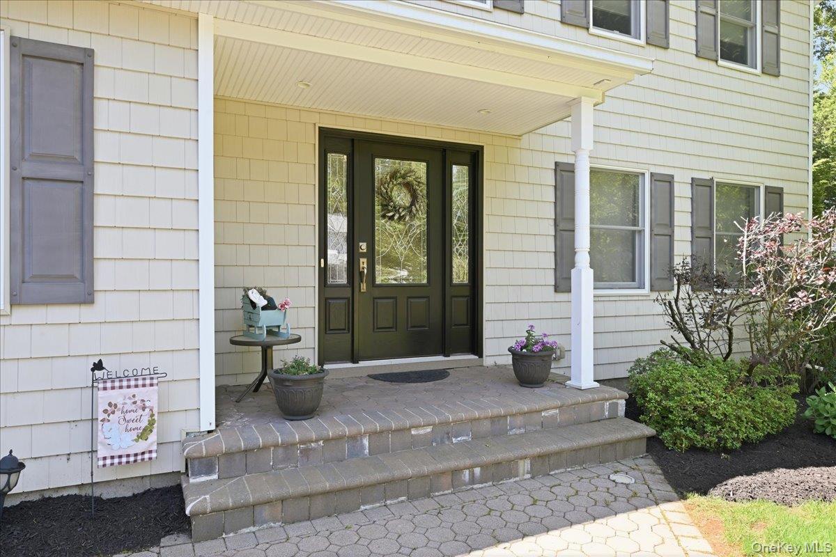 32 Scenic Hills Drive Ridge, NY 11961 - Photo 6 of 39
