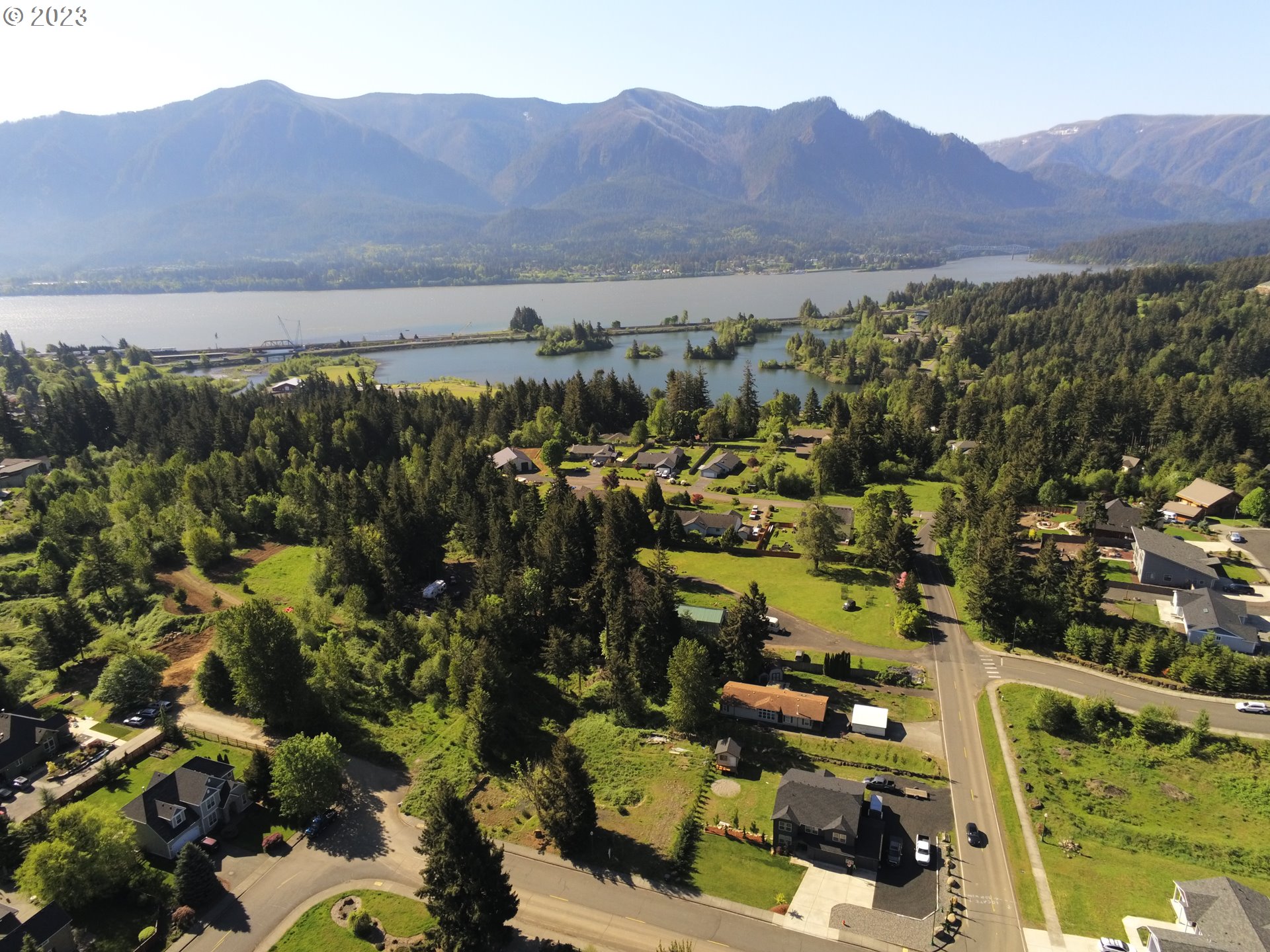 960 Northwest Angel Heights Road Stevenson, WA 98648 - Photo 6 of 12 a view of a city