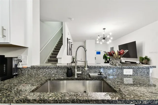 $2,100 | 2513 Sunray Venus Way, Ruskin, FL 33570