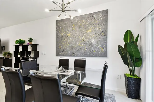 $2,100 | 2513 Sunray Venus Way, Ruskin, FL 33570