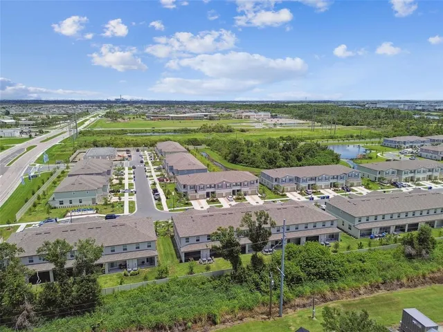 $2,100 | 2513 Sunray Venus Way, Ruskin, FL 33570