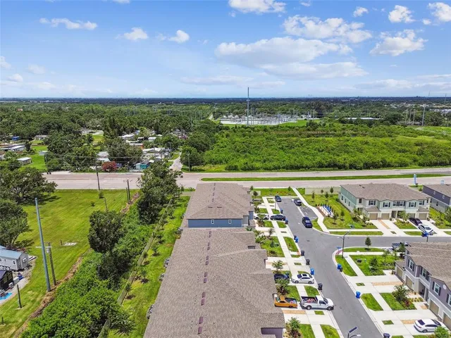 $2,100 | 2513 Sunray Venus Way, Ruskin, FL 33570