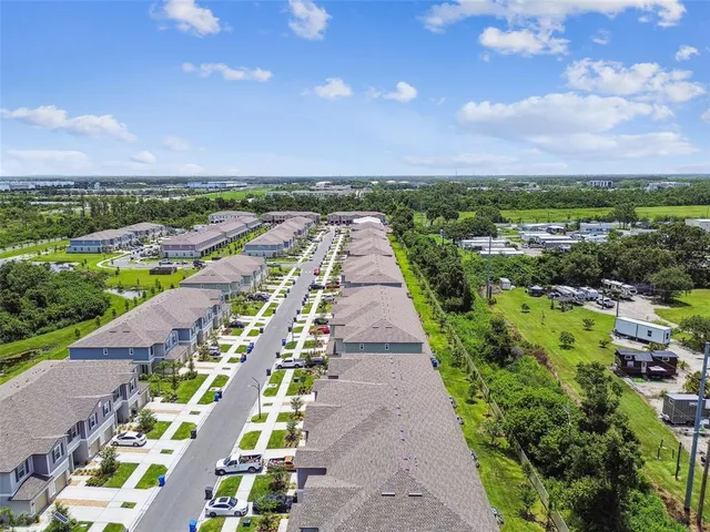 $2,100 | 2513 Sunray Venus Way, Ruskin, FL 33570